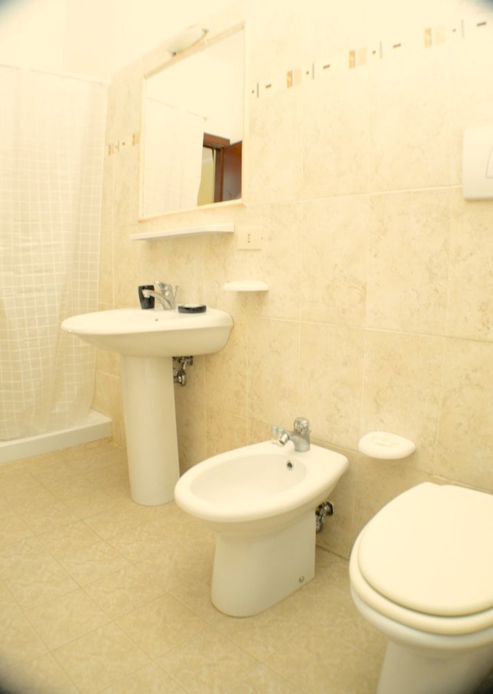 L'Incanto Guesthouse Rome Bagian luar foto