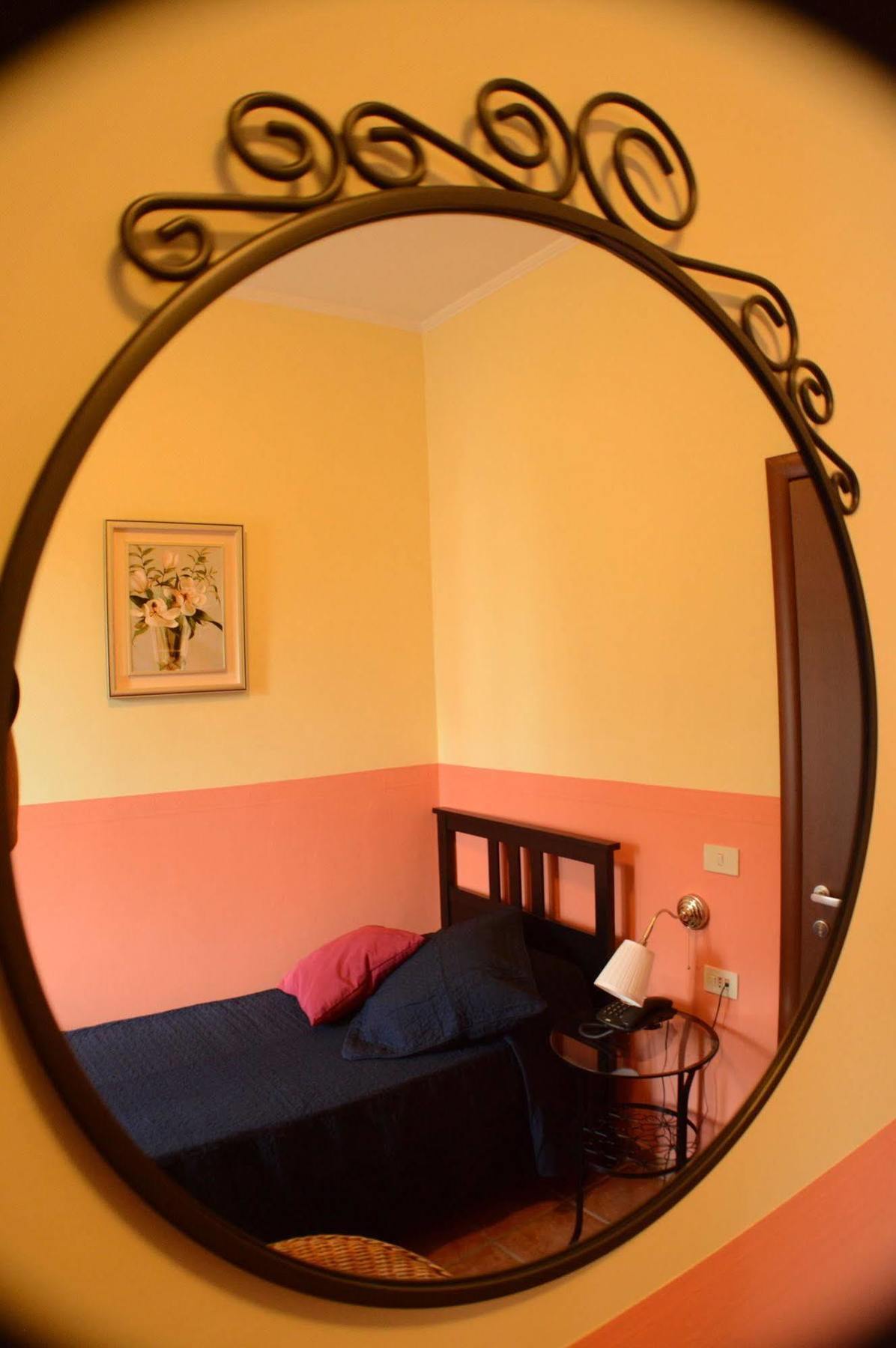L'Incanto Guesthouse Rome Bagian luar foto
